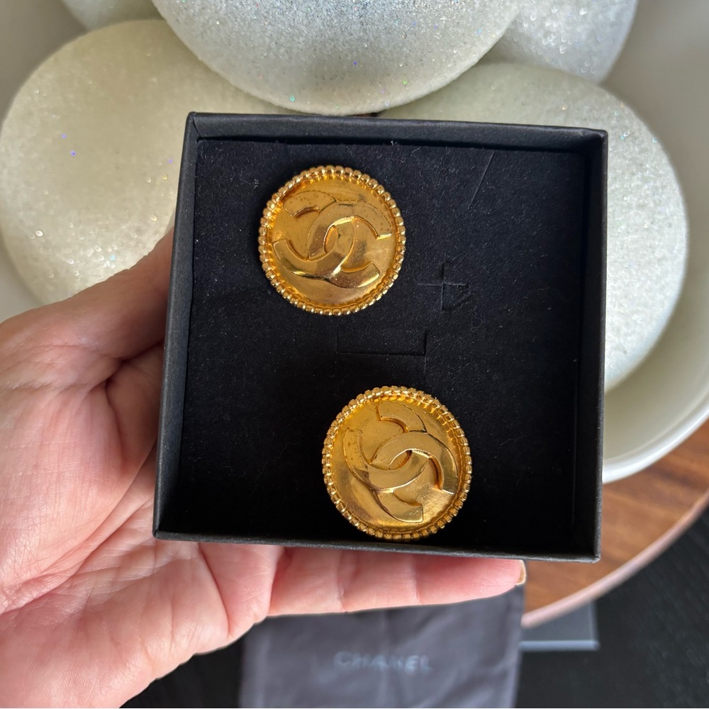 CHANEL Gold Logo Earrings - Picture 4 of 11